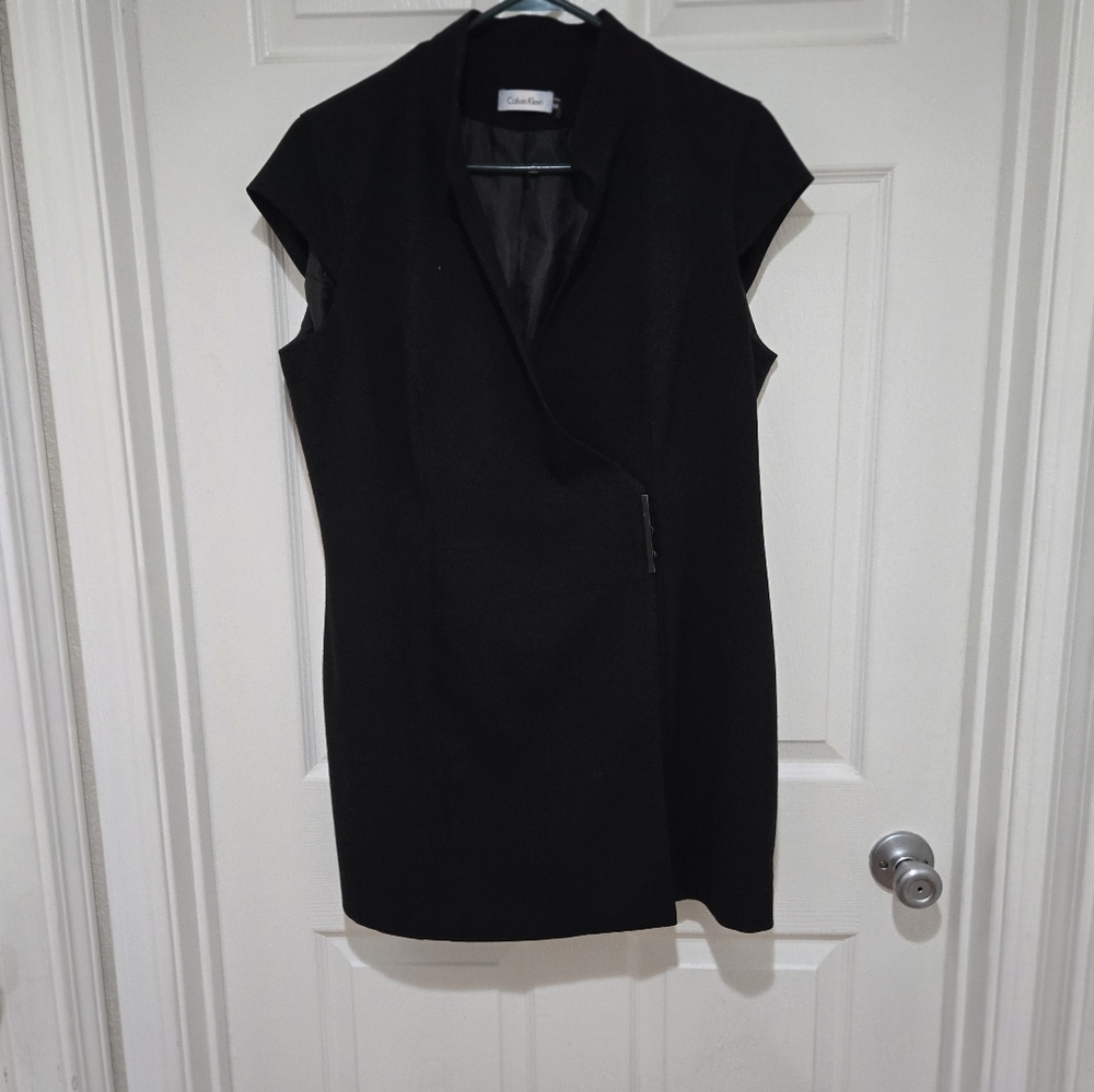 CALVIN KLIEN Perfect Black Mini Dress